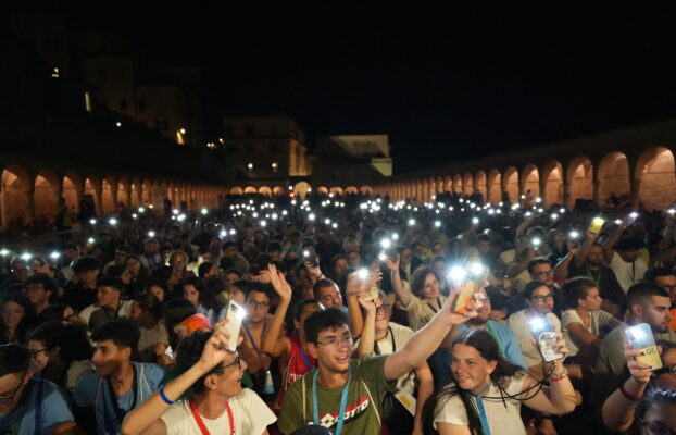 GO! Franciscan Youth Meeting: Thousands of Young People Open in Assisi the “New Chapter of Mats”