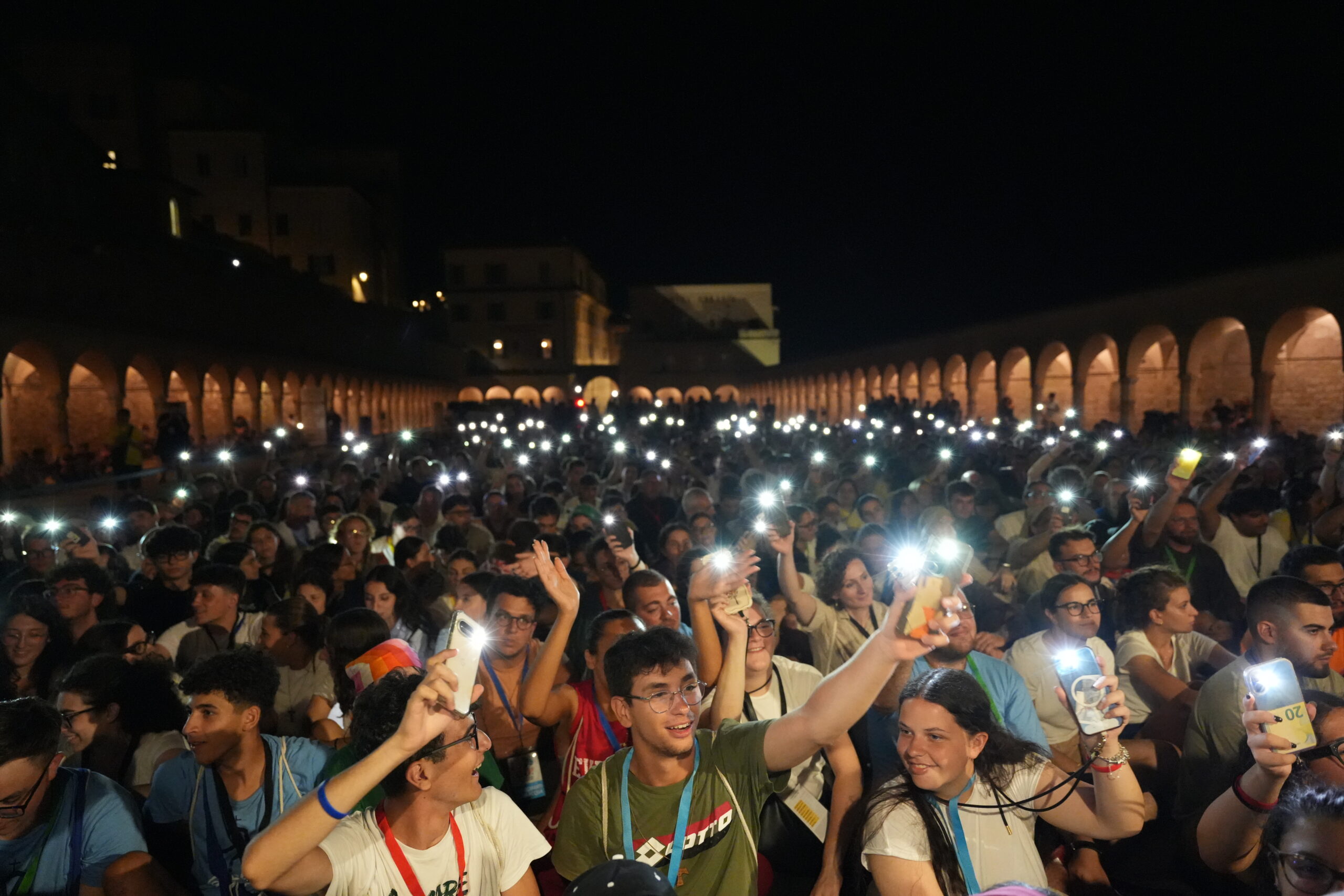 GO! Franciscan Youth Meeting: migliaia di giovani inaugurano ad Assisi il “nuovo Capitolo delle Stuoie”