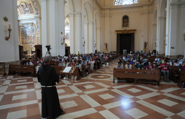 GO! Franciscan Youth Meeting, il “giorno dell’ascolto”: oltre 2.500 giovani trasformano Assisi in un laboratorio di fraternità